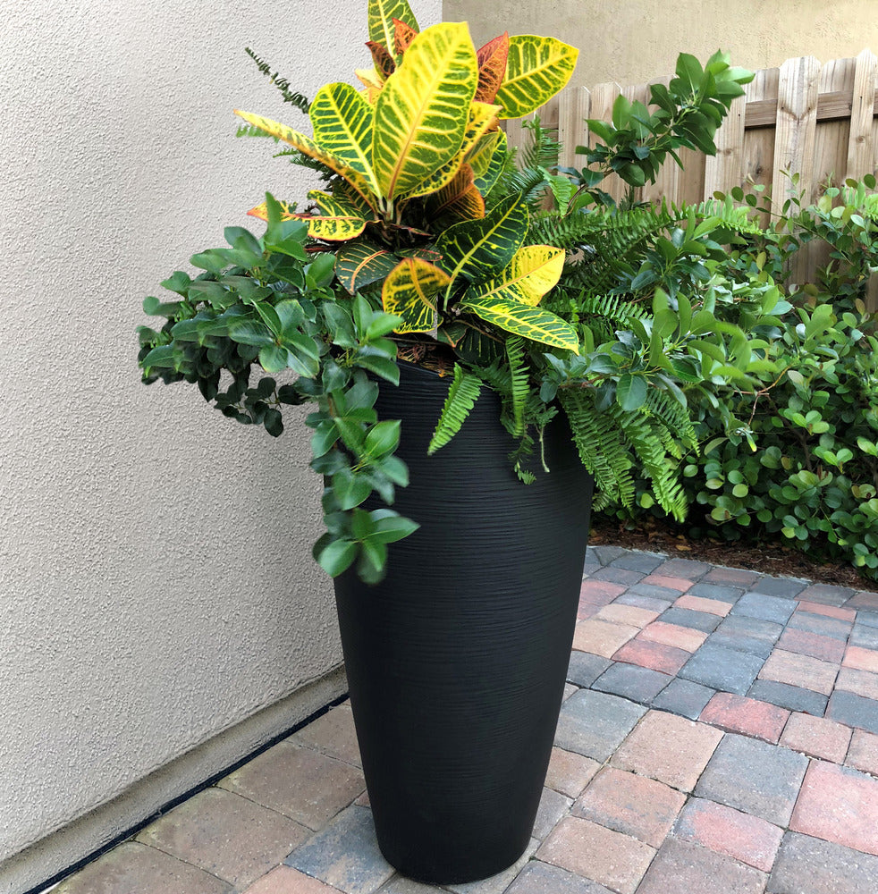 Modesto 32in Tall Planter