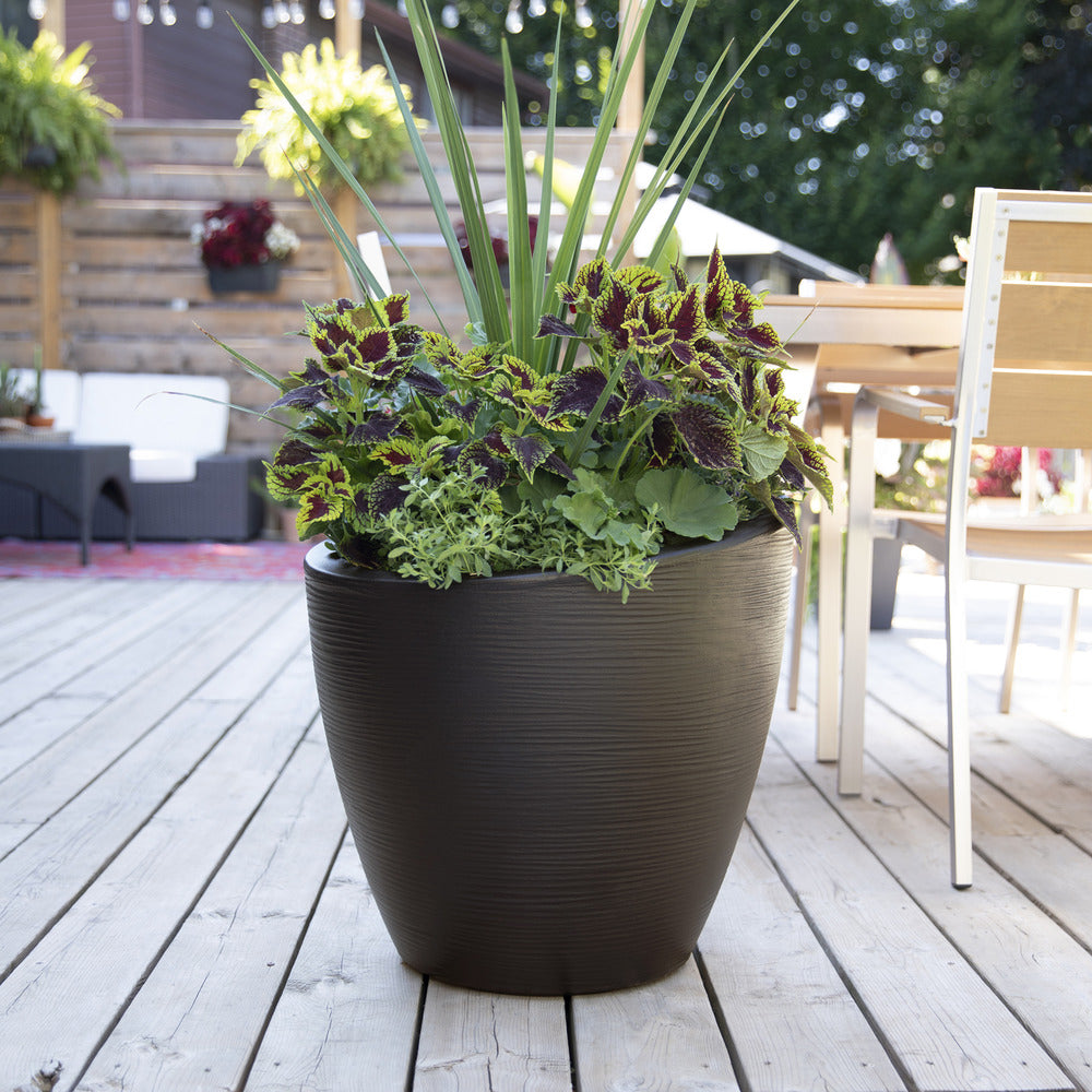 Modesto 20in Round Planter