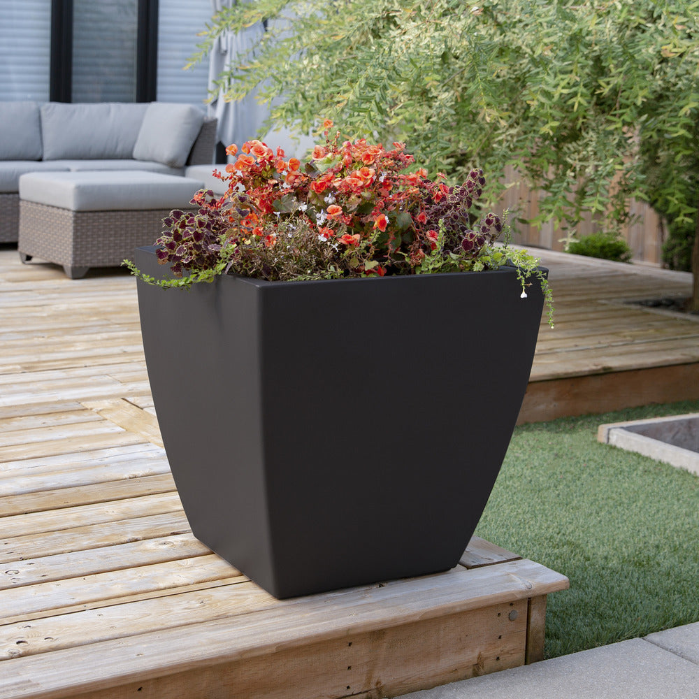 Kobi 24in Square Planter